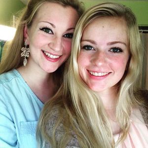 Meet your Posher, Claire